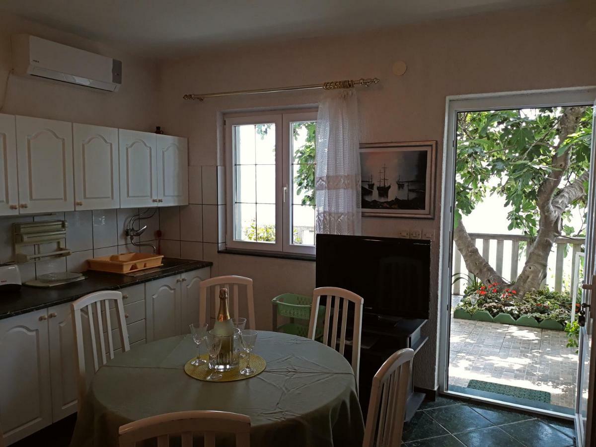 Beautiful Apartment Duska On The Beach Stanici Extérieur photo